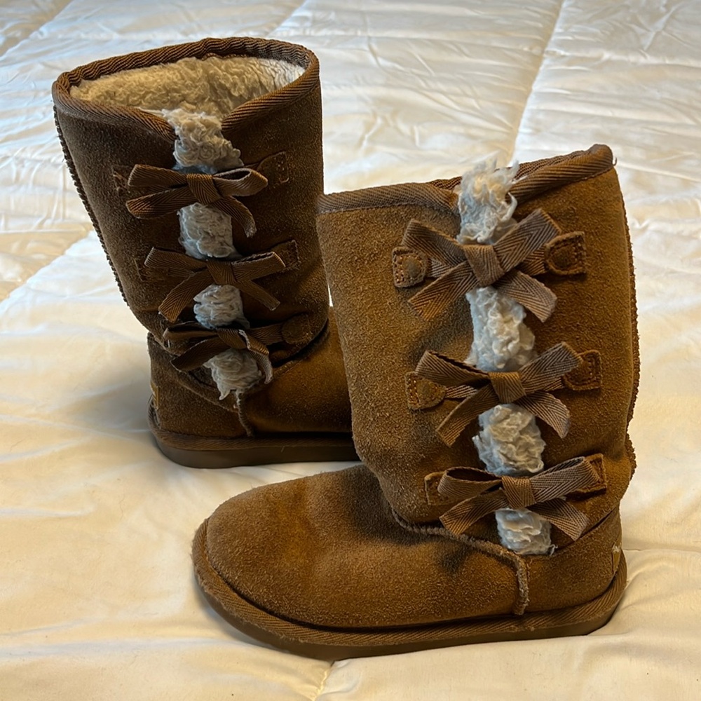 Kookaburra by Ugg Size 13 camel color boots